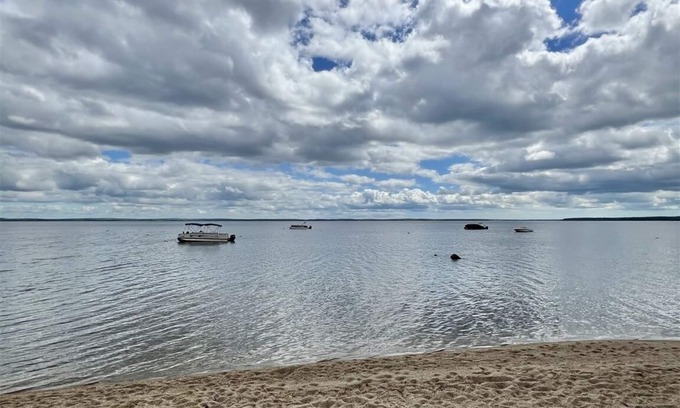Sebago Maison | SEBAGO LAKE ACCESS TO SANDY BEACH