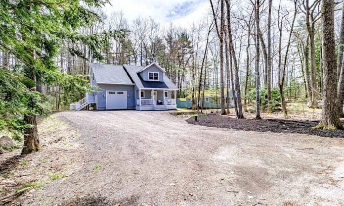 Sebago Maison | Sebago, newer construction, lake access, AC, 3bd2.5bth, Long Beach neighborhood