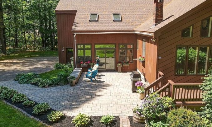 Windham Maison | Sebago Pine Lodge +Bonus Yurt!