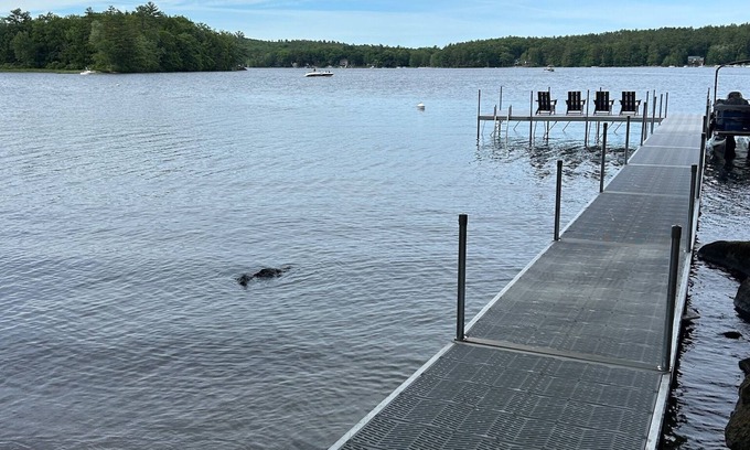 Standish Maison | Sebago Sanctuary Lakeside Haven - LAKEFRONT LIVING in style!