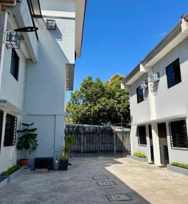 Dasmarinas Appartement | Sebastian’s Crib F