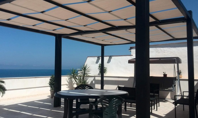 Seccagrande Appartement | Seccagrande: Terrasse avec vue sur la mer