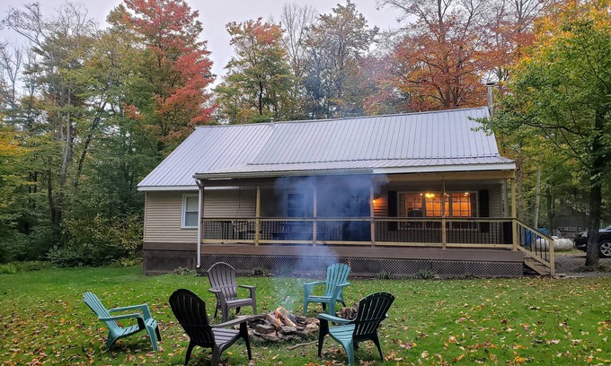 Sabinsville Cabine | Cabine isolée à 27 km de Wellsboro. 10 couchages, conviviale et familiale, 5 chambres à coucher.