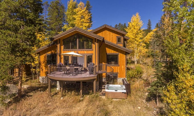 Elk Crossing Maison | Isolé 4BR + 2 Salon / 5. 5 Bath Home sur le parcours de golf Keystone