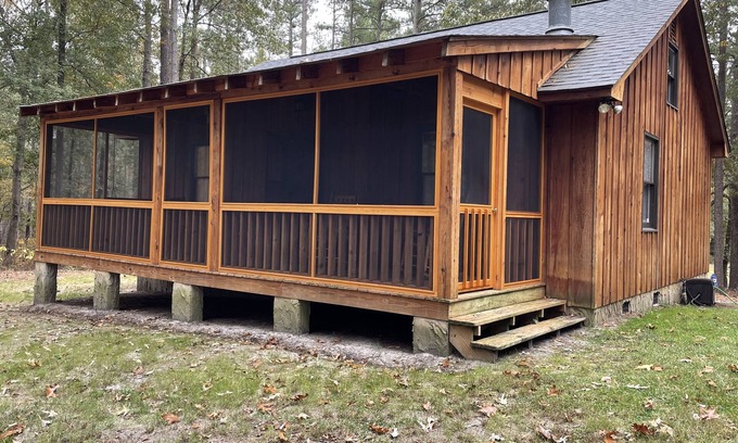 Quewhiffle Cabine | Secluded Cabin in the Woods, near Carolina Horse Park and Valkyrie Sporthorses