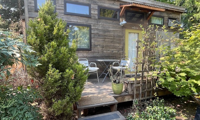 Montavilla Cabine | Secluded, Cabin-Like Tiny Home In Beautiful Montavilla!