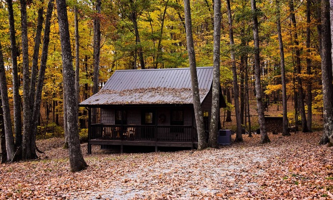 West Union Cabine | Secluded cabin located in Amish country