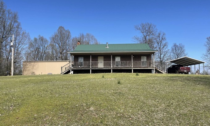 Pocahontas Maison | Secluded Country Home