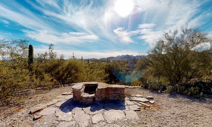 Tucson Maison | Secluded, dog-friendly home on 3.5-acres with mountain views & upper deck