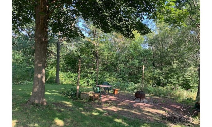Edmund Maison | Secluded Driftless Area Getaway on 30 Wooded Acres
