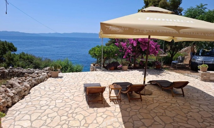 Gdinj Maison | Maison de pêcheur près de la mer Baie Lučica, Hvar (K-5679)
