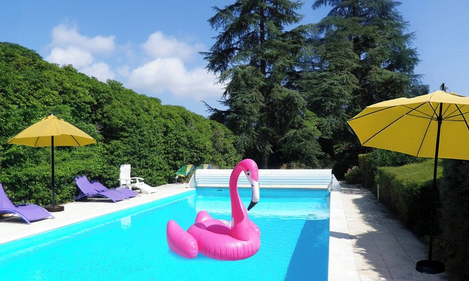 Beauville Maison | Villa 4★ – Piscine au sel et Chauffée, boulodrome, fitness, Spa & Grand Jardin