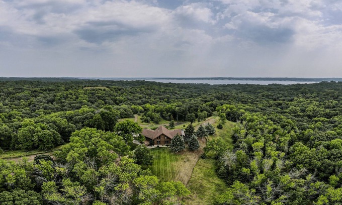 Yankton Cabine | Secluded Lake View Log Cabin on 40 Acres