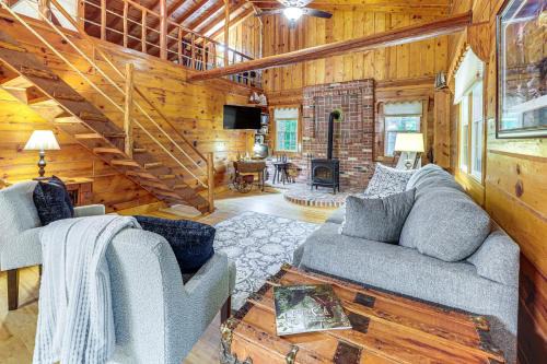 Walkersville Maison | Secluded Lodge Stay Day Trip to Audra State Park!