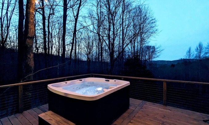 Morganton Cabine | Secluded Mtn. Escape on US Forest Border w/HotTub