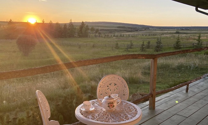 Alberta Maison | Secluded Peaceful Guesthouse ~ Spectacular Dark Sky