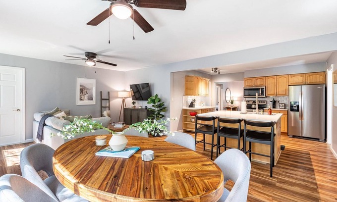 Hamburg Township Maison | Secluded, Spacious 3BR/ 2BA Lake Country Getaway