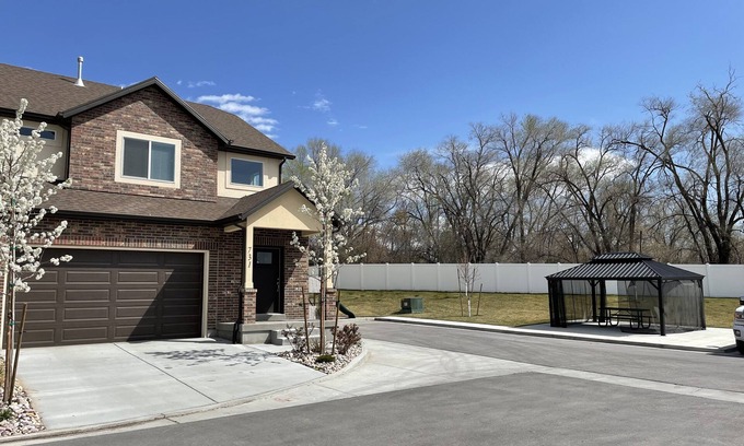 Midvale Maison | Secluded townhome midway between downtown & skiing; min from shops, & dining