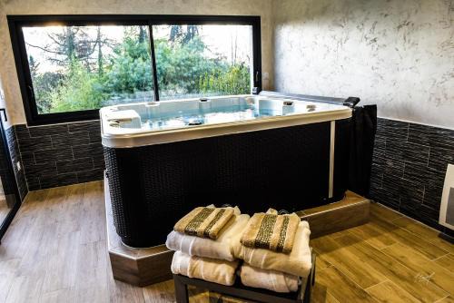 Grisolles Hôtel | Secret de campagne Spa