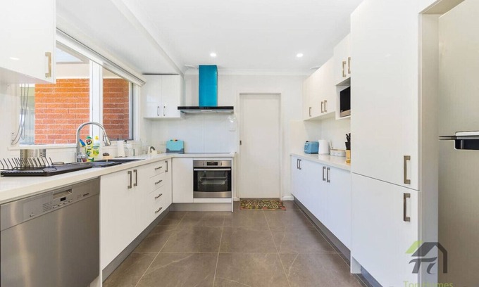 Baulkham Hills Maison | Secret Garden in Baulkham Hills-New Property