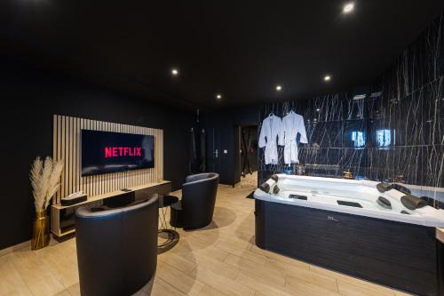 Villecresnes Appartement | SecretBlackRoom
