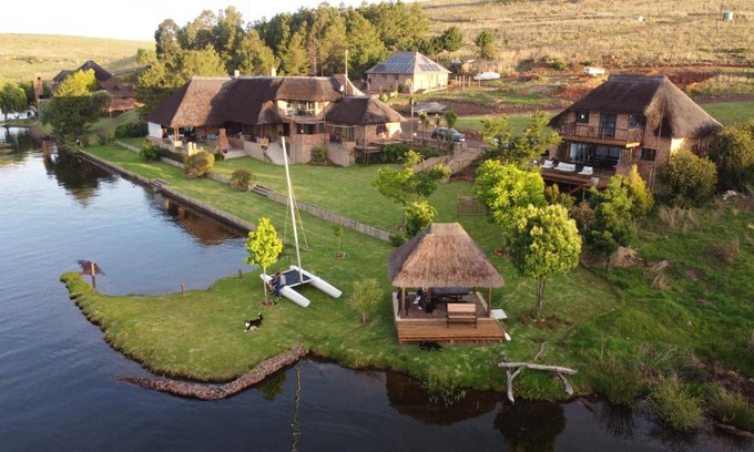 Emalahleni Maison | Sedgefield Lodge