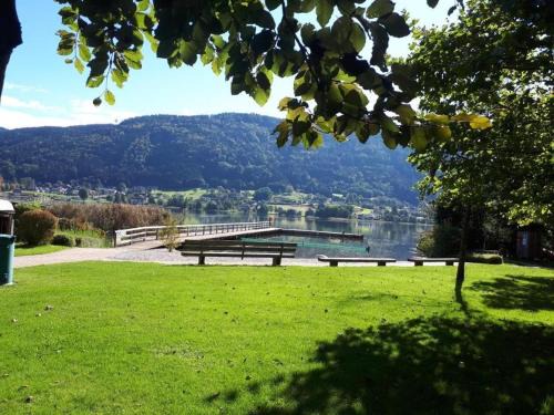 Bodensdorf Appartement | Seeappartement LUNA am Ossiachersee mit privatem Seezugang, Hallenbad, Skiarena Gerlitzen