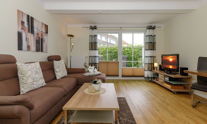 Alt Gaarz Appartement | Sehr Gemütliche 2-raum-ferienwohnung mit Terrasse, 300 m bis zum Strand