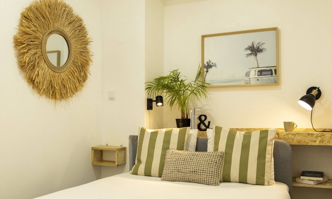 Arrentela Appartement | Appartement au bord de la rivière dans la baie de Seixal. 3 personnes. Vélos sont disponibles.