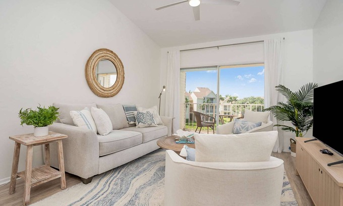 Ocean Side Village Copropriété | Seize the Rays · Luxury Beachside Condo · Half Mile from Beach