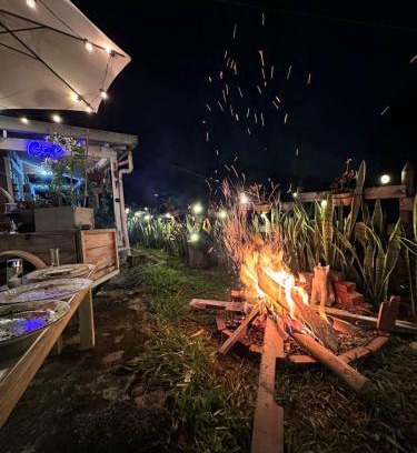 Medellin Lit Et Petit-Déjeuner | SELENE Hostal Coworking Café