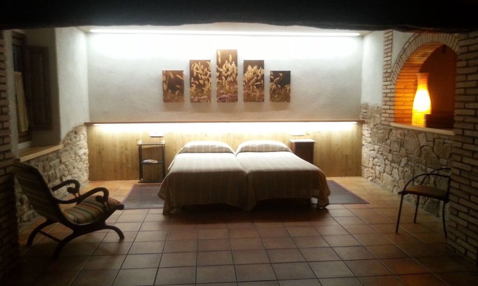 Sant Bartomeu del Grau Cottage | Gîte La Cabanya del Permanyer pour 2 personnes