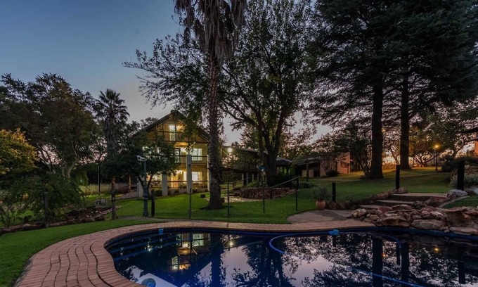 Krugersdorp Appartement | Self-catered Loft Apartment With Pool