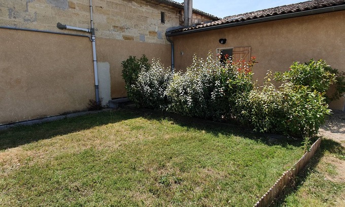 Savignac-de-l'Isle Cottage | Gîte indépendant aux portes de SAINT EMILION