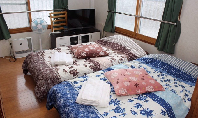 Kasuga Appartement | wifi Amenity est un simple dortoir situé à seulement 10 minutes de la gare JR Kasuga.