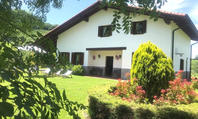 Larraun Cottage | Casa Etxaburu, distinction et élégance dans la nature (9 personnes)