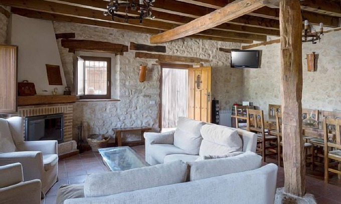 Aldeasona Cottage | Gîte Los Yeros pour 17 personnes
