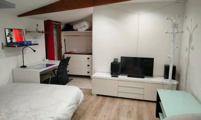 Saint-Illiers-la-Ville Appartement | Studio indépendant au coeur des Yvelines