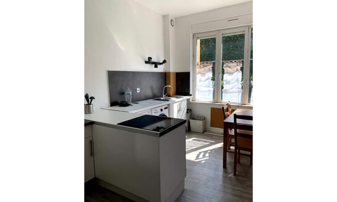 Charleville-Mezieres Maison | Appartement indépendant en plein coeur de ville.