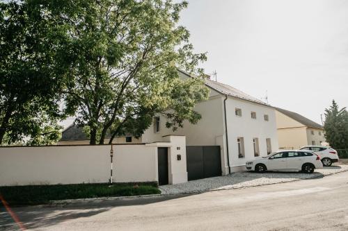 Stepanov Maison | Selský Dvůr