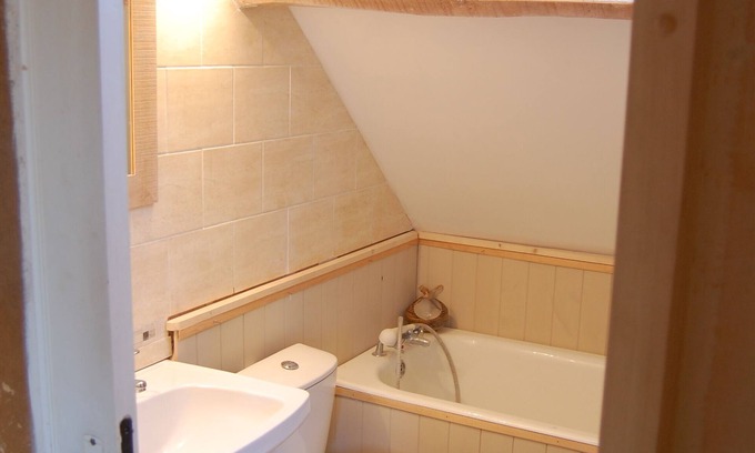 Picauville Cottage | Semi gîte indépendant dans Centre Village