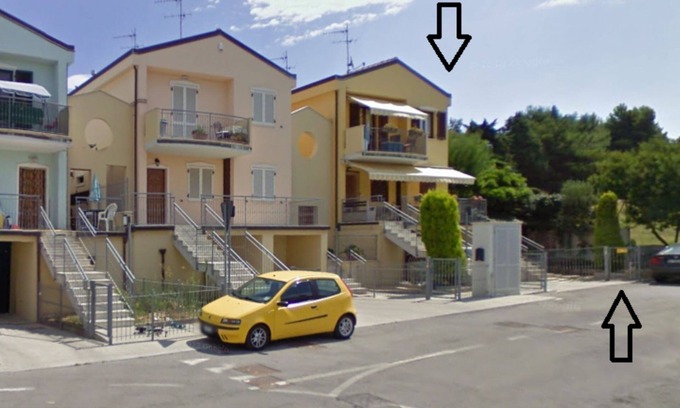 Loreto Maison | Casale al Mare 2 (maison climatisée jumelée avec parking wi-fi et vélo)