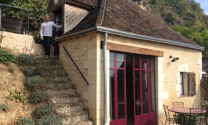 Troo Villa | Gîte semi-troglodyte du Vieux Chai de Trôo en vallée du Loir
