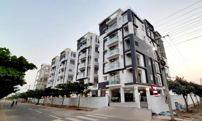 Suluru Appartement | Senri by Yuhi