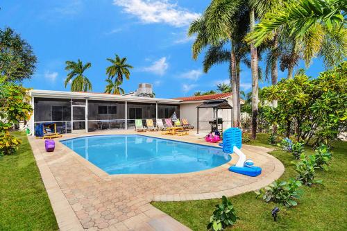 Hollywood Hills Villa | Sensational 5BR Villa Heated Pool near Hard Rock