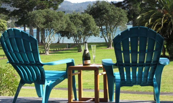 Pauanui Maison | Piège à soleil sensationnel sur la façade de l'estuaire - Pauanui