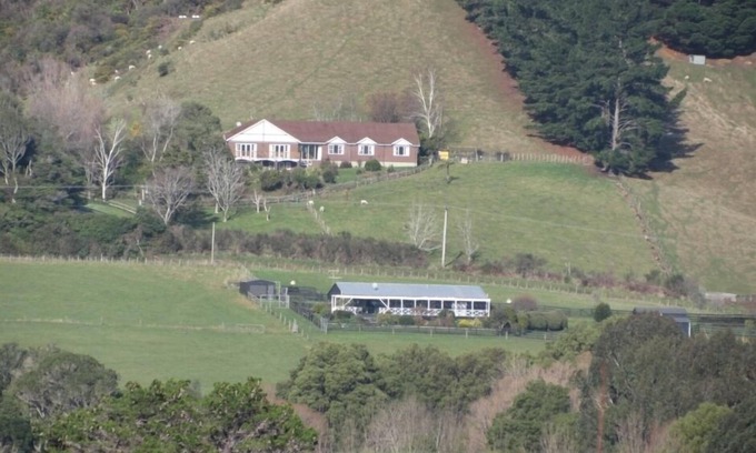Upper Hutt Autre | Vues sensationnelles dans un cadre de campagne tranquille