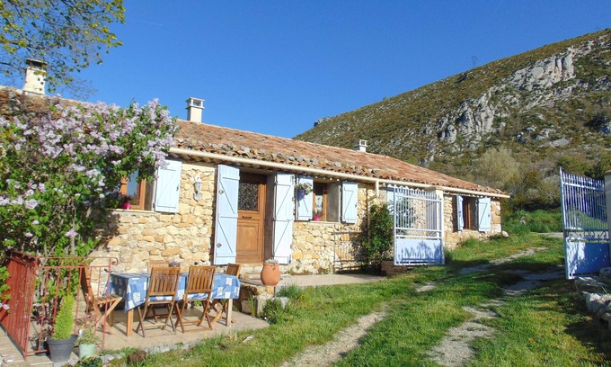 Rougon Maison | Maison de caractère de plain-pied face au grand canyon du Verdon, bien équipée