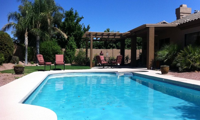 Arabian Views Maison | ** 20 AU 23 MAI 20 $. 00 OFF PAR NUIT! PRIV. PISCINE & JAC.** PROCHE 2 COMMERCES ET GOLF !!**