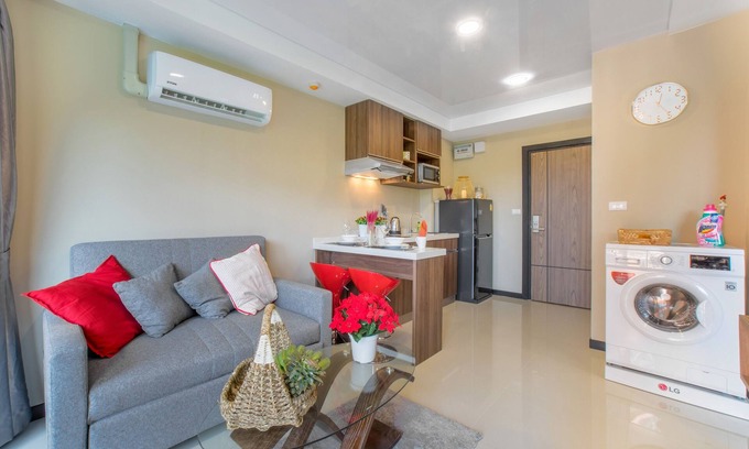 Nai Harn Appartement | Serene 1BR Retreat Near Nai Harn Beach S402